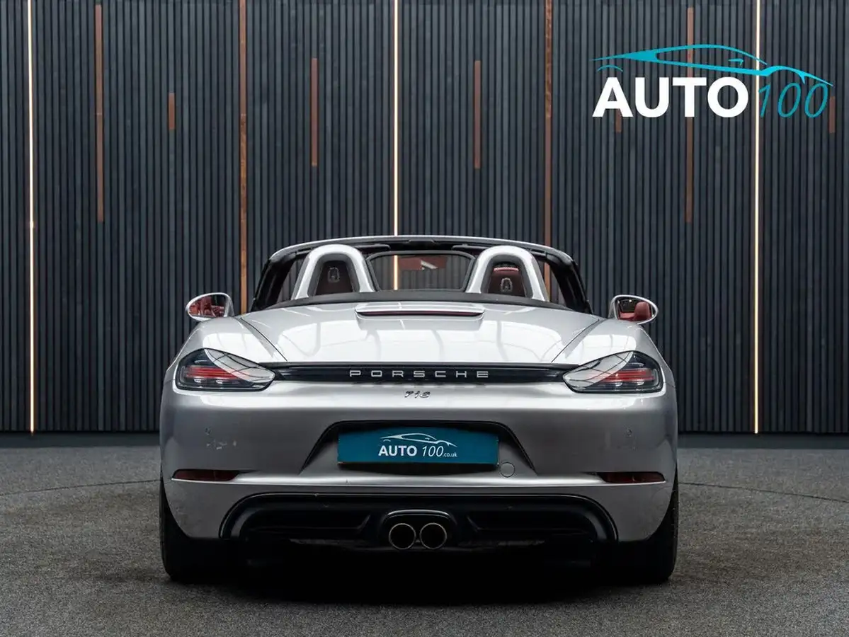 2017-porsche-boxster-718-25-boxster-s-pdk-big-24