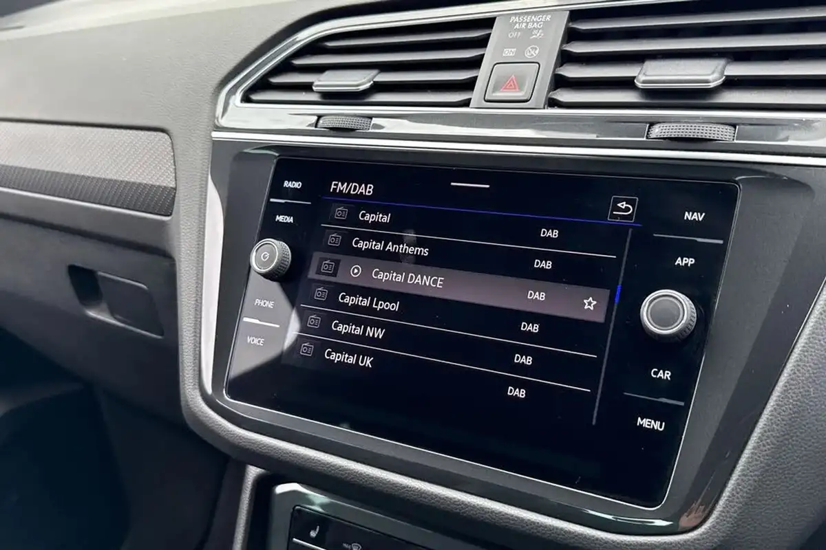2022-volkswagen-tiguan-20tdi-r-line-200ps-4motion-big-47