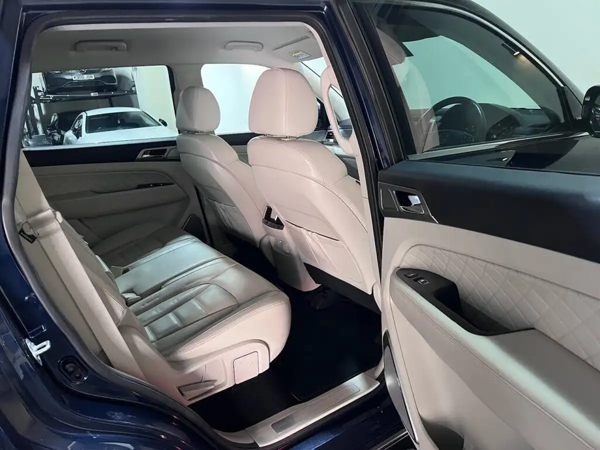 2018-kgm-ssangyong-rexton-22td-ultimate-big-31