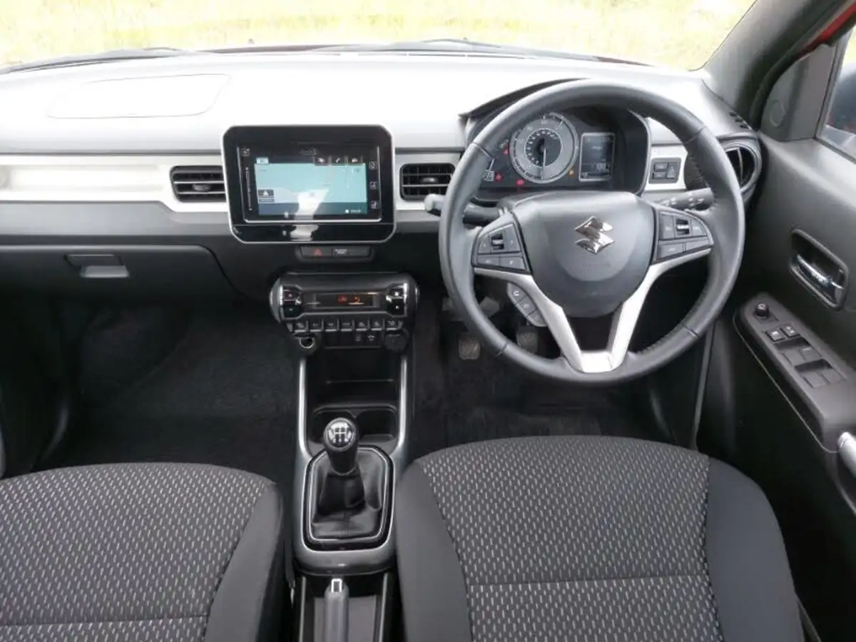 2022-suzuki-ignis-12-dualjet-sz5-big-2