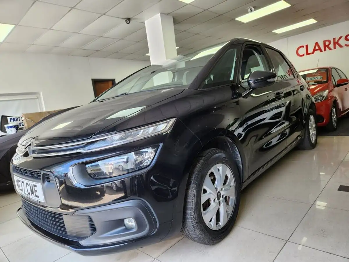 2017-citroen-c4-picasso-16bluehdi-touch-edition-100ps-ss-big-1