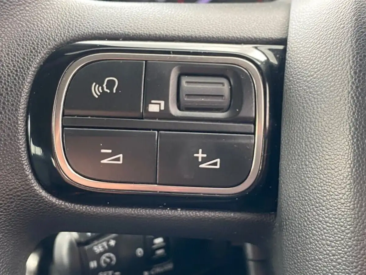2018-citroen-c3-12-puretech-feel-82ps-big-31