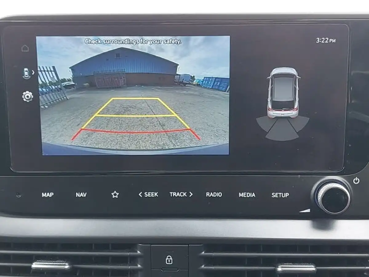 2023-hyundai-bayon-10-t-gdi-premium-100ps-big-10