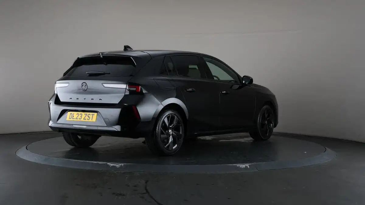 2023-vauxhall-astra-12-turbo-gs-hatchback-big-67