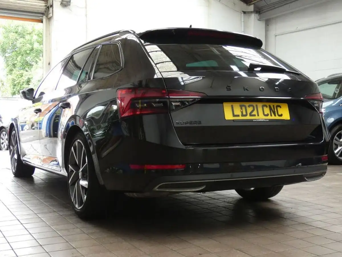 2021-skoda-superb-15-tsi-sportline-plus-estate-big-26