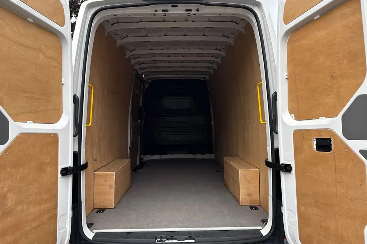 2024-volkswagen-crafter-big-8