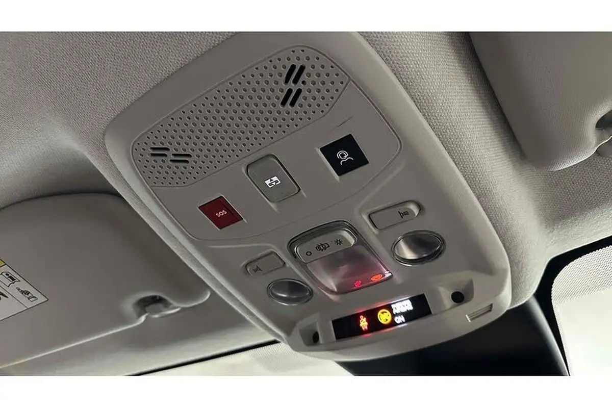 2022-citroen-c4-e-shine-plus-big-53