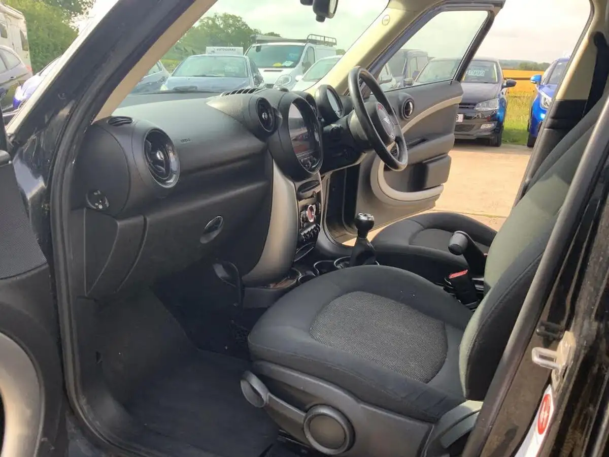 2014-mini-countryman-16-one-98bhp-big-42