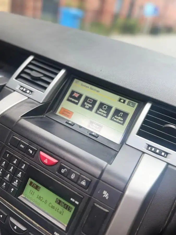 2008-land-rover-range-rover-sport-42-hse-big-18