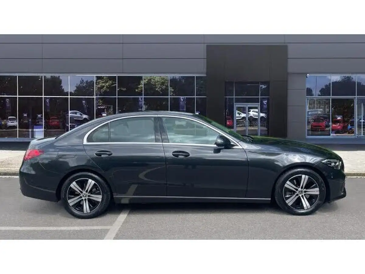 2022-mercedes-benz-c-class-15-c200-sport-204ps-saloon-4d-1496cc-big-4