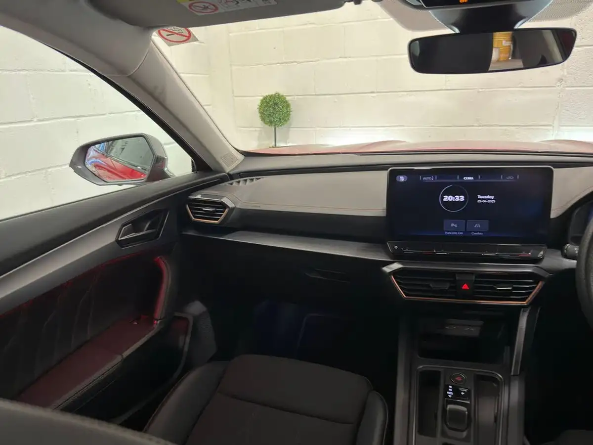 2024-cupra-formentor-14-e-hybrid-v1-big-28
