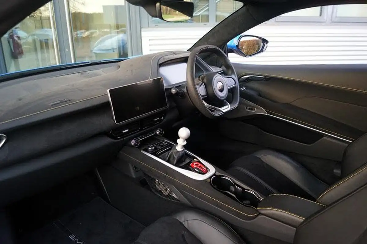 2025-lotus-emira-35-first-edition-v6-big-9
