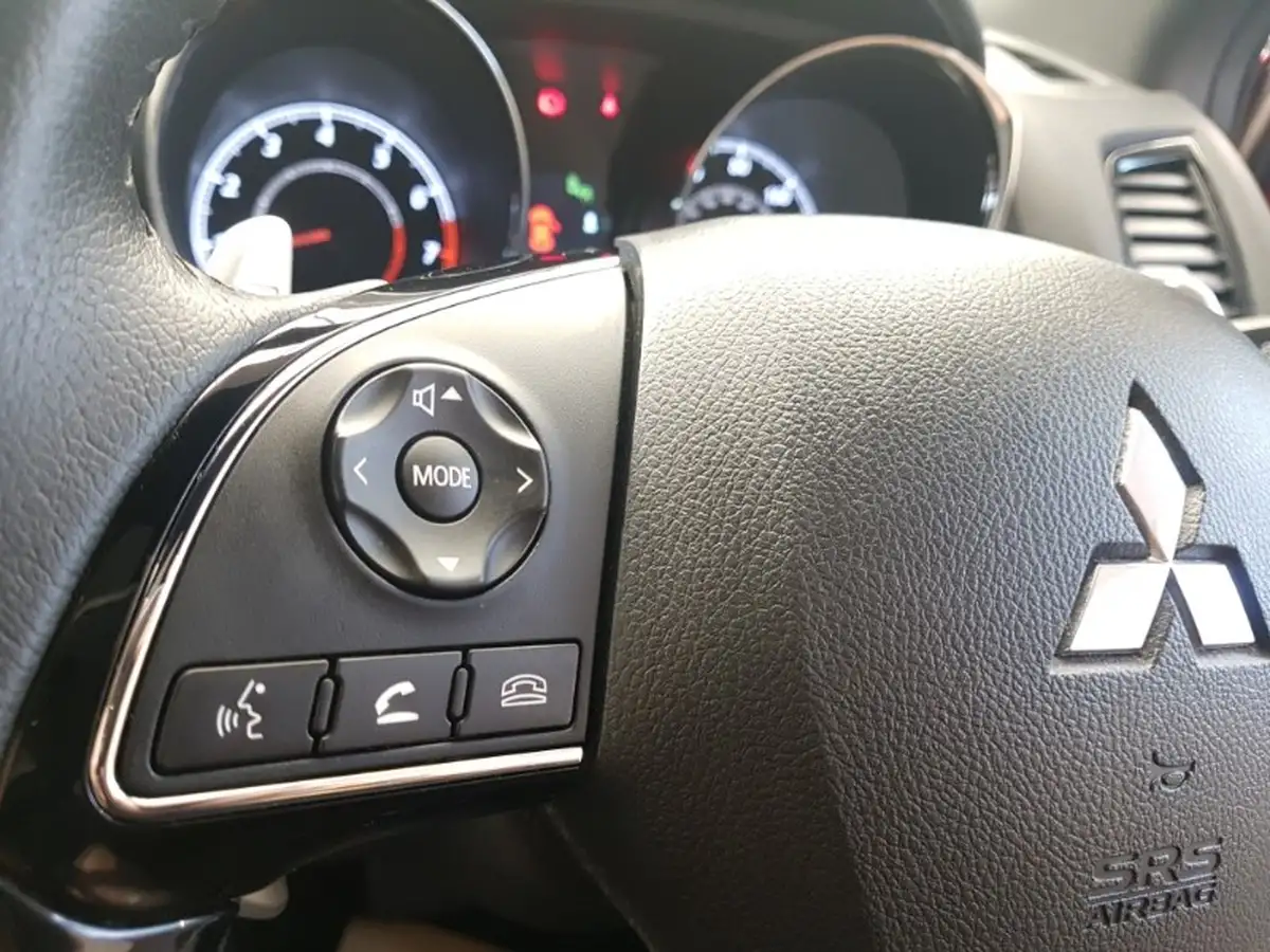 2024-jeep-avenger-12-gse-summit-e-hybrid-48v-auto-big-14
