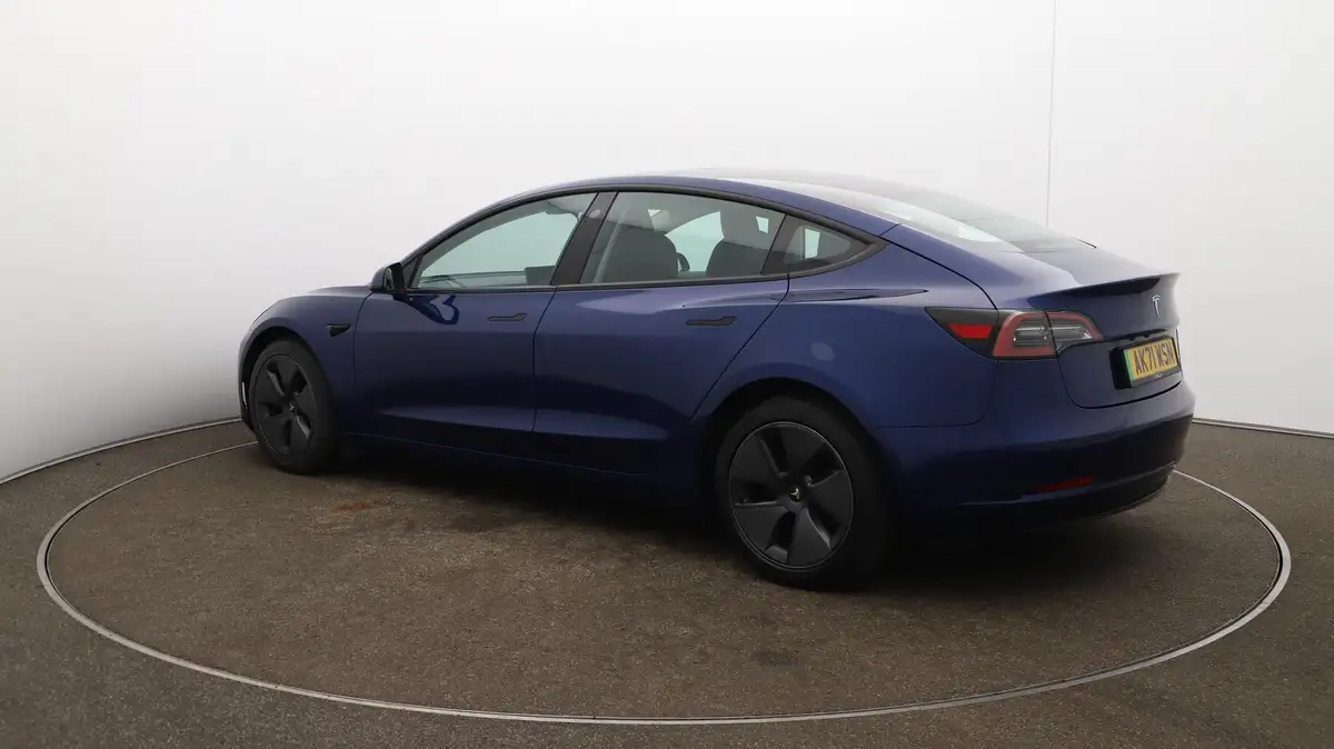 2021-tesla-model-3-e-long-range-awd-big-36