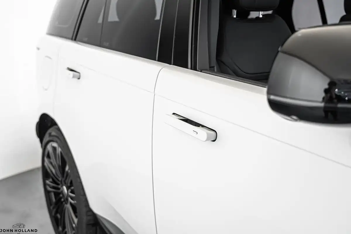 2024-land-rover-range-rover-30-d350-hse-big-13