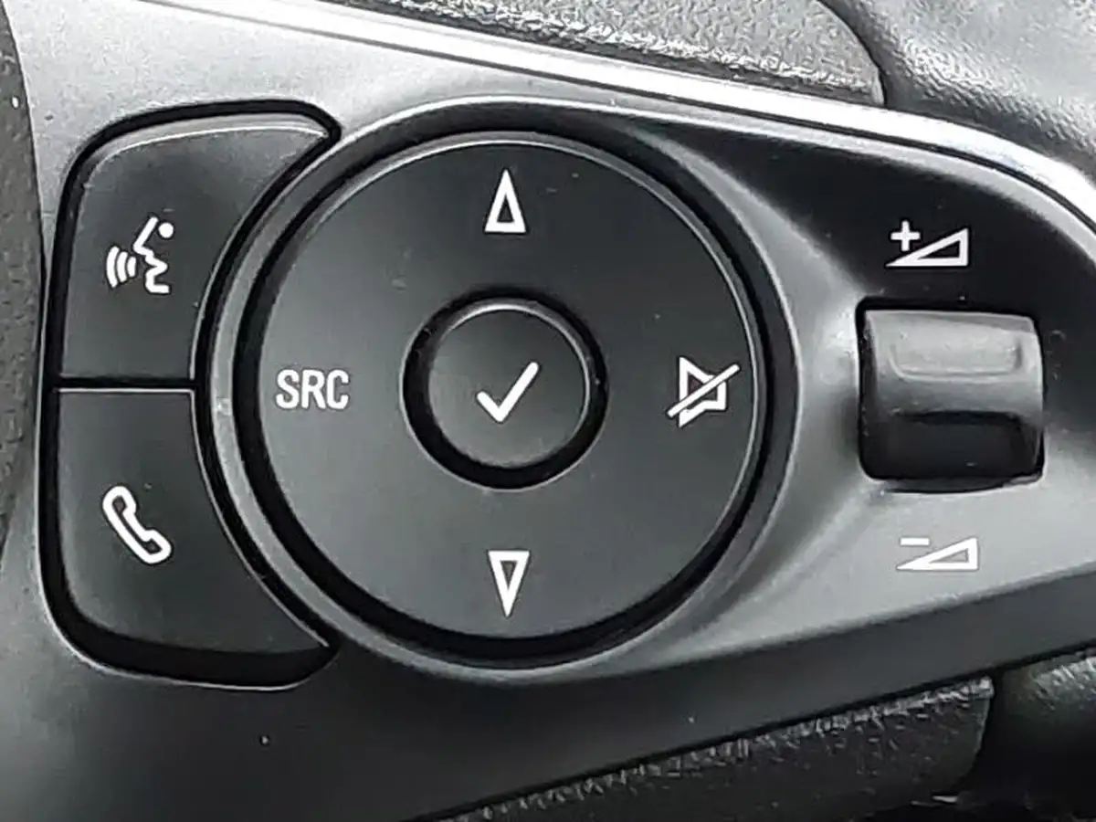 2022-vauxhall-crossland-12-elite-edition-130ps-auto-big-12