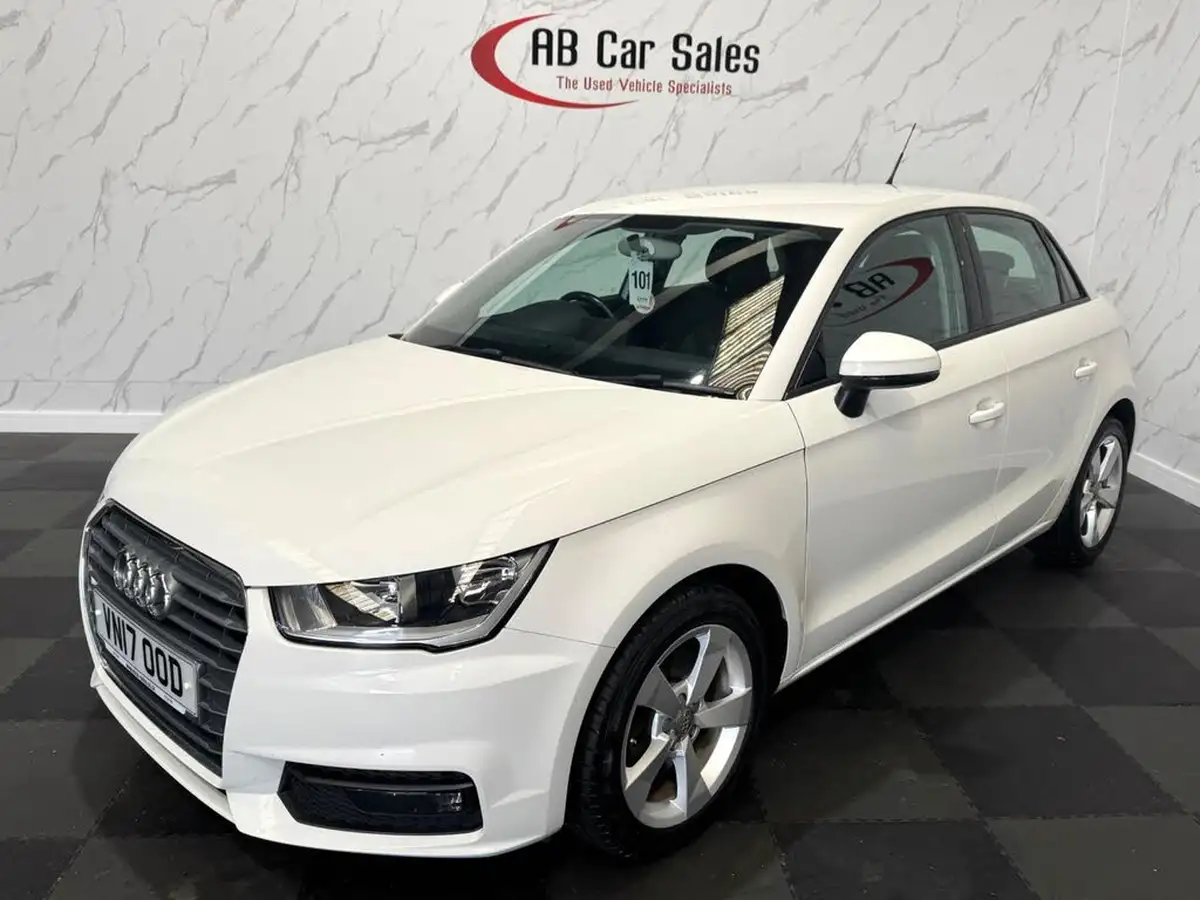 2017-audi-a1-14-tfsi-sportback-5d-big-4