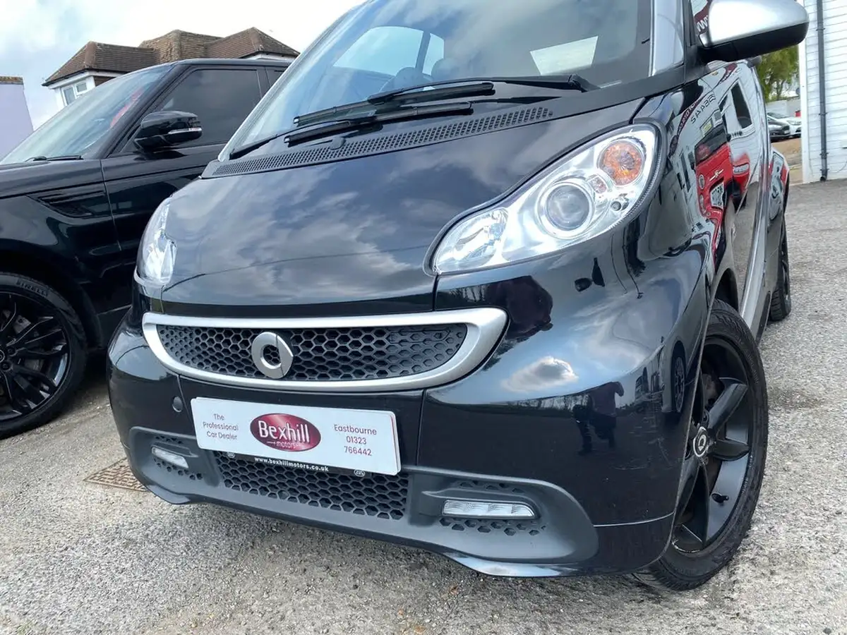 2014-smart-fortwo-10-grandstyle-83bhp-cabriolet-big-1