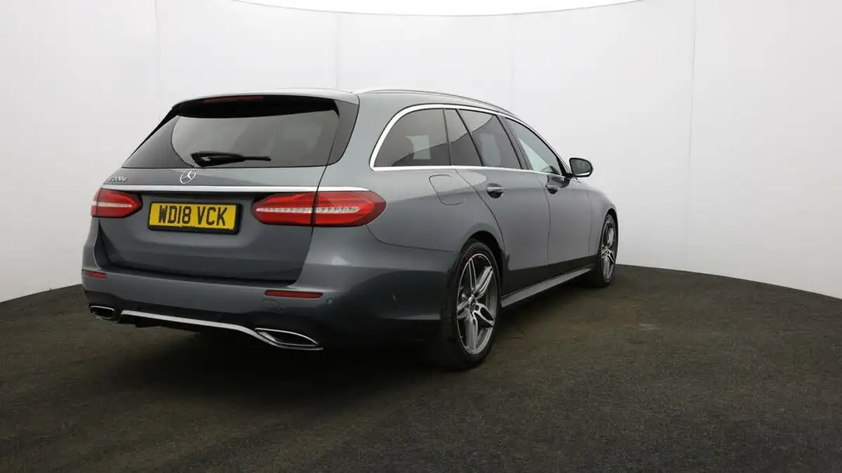 2018-mercedes-benz-e-class-20d-e220d-amg-line-ss-estate-5d-big-60
