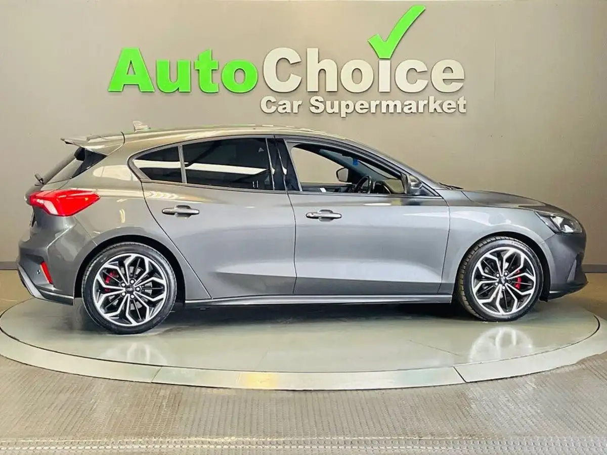 2019-ford-focus-15t-st-line-x-182ps-hatchback-big-18
