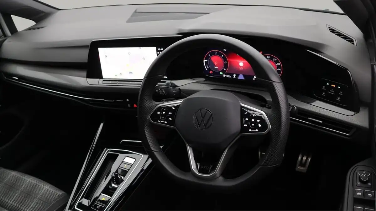 2023-volkswagen-golf-20tdi-gtd-big-9