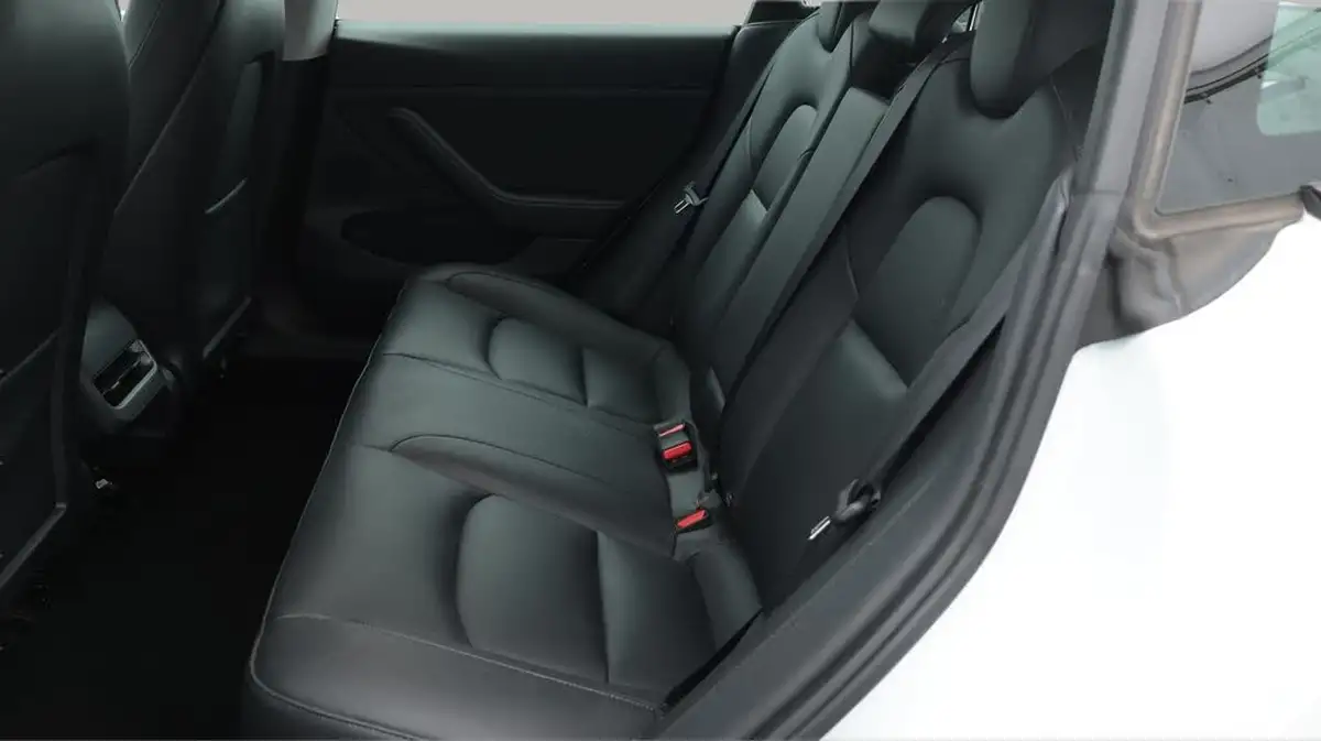 2021-tesla-model-3-e-long-range-4x4-big-16