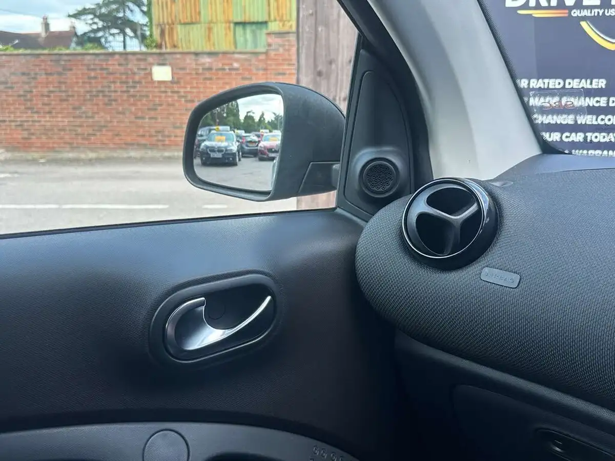 2015-smart-fortwo-09-prime-premiumss-twinamic-big-48