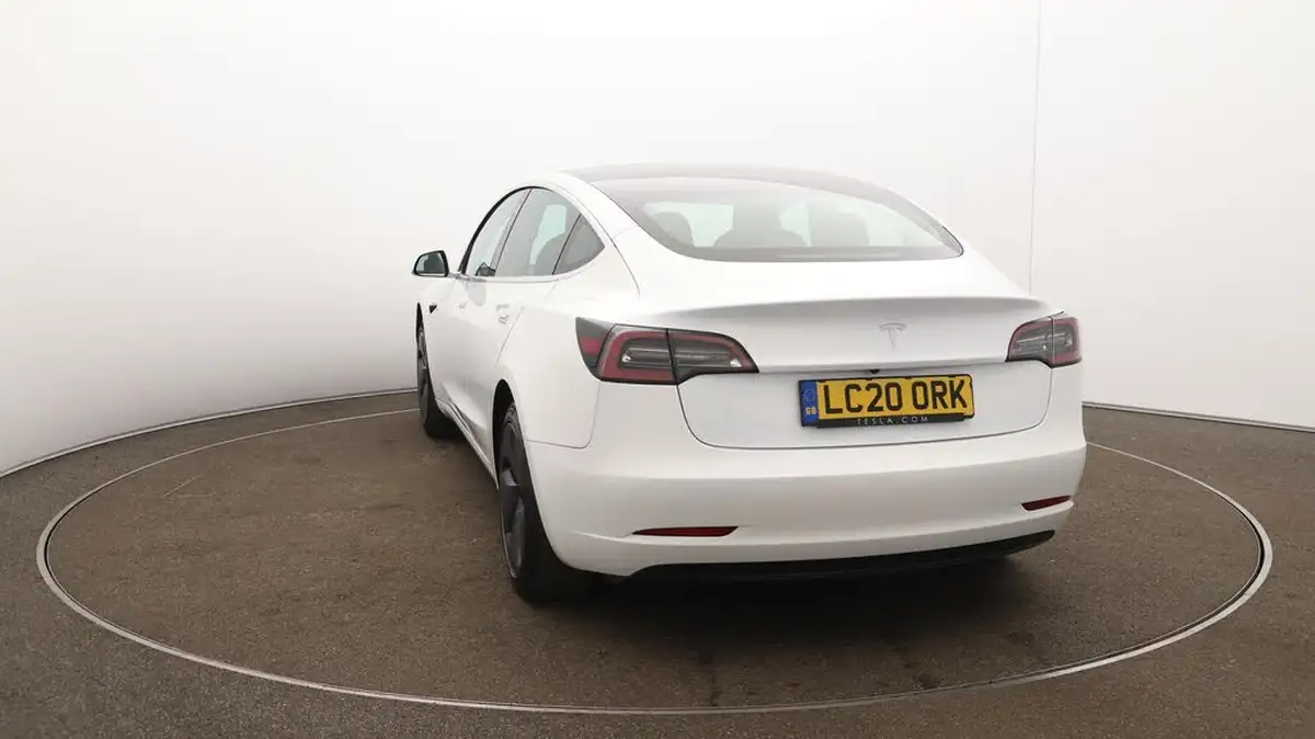 2020-tesla-model-3-e-standard-plus-big-52