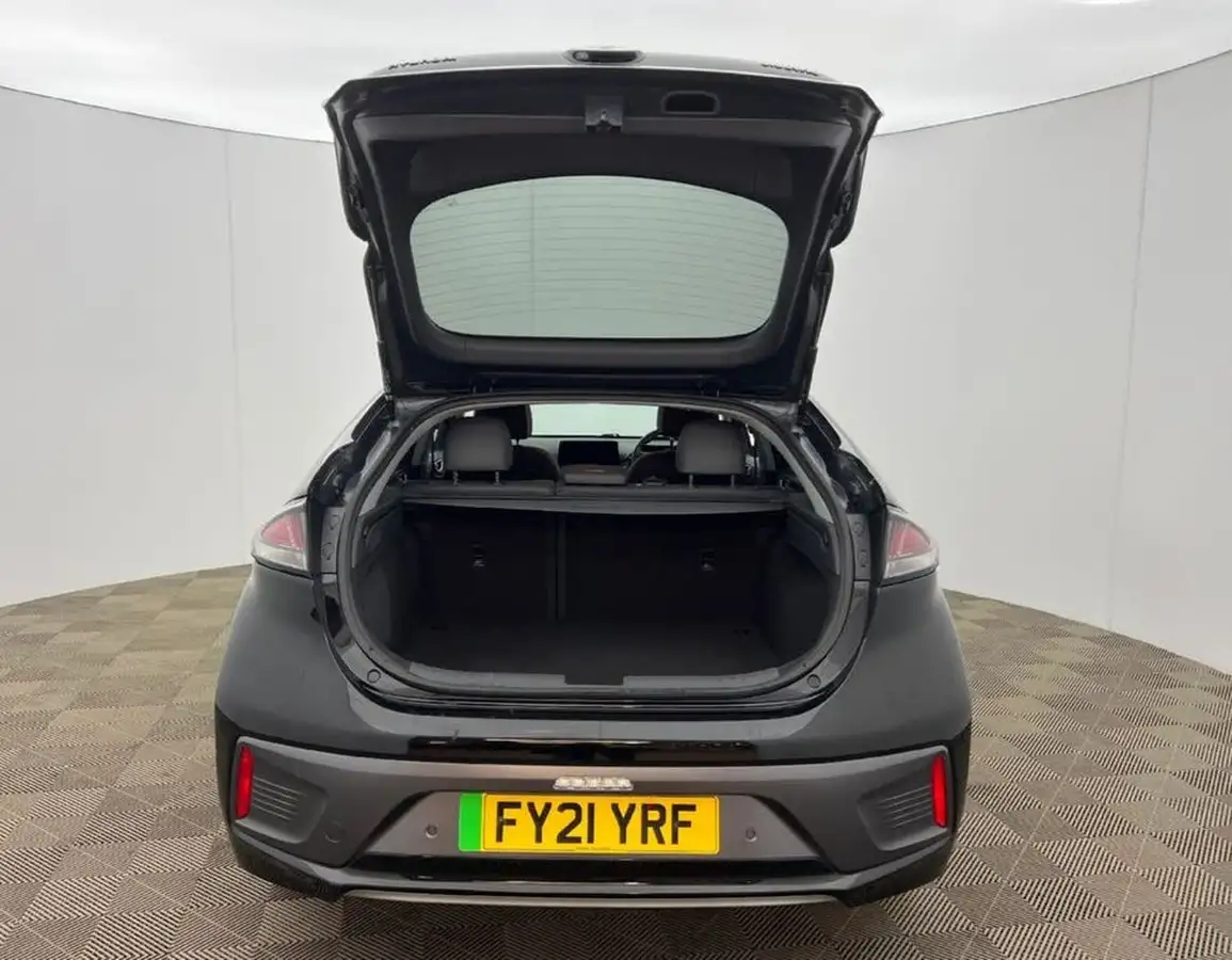 2021-hyundai-ioniq-e-premium-se-electric-100kw-big-4