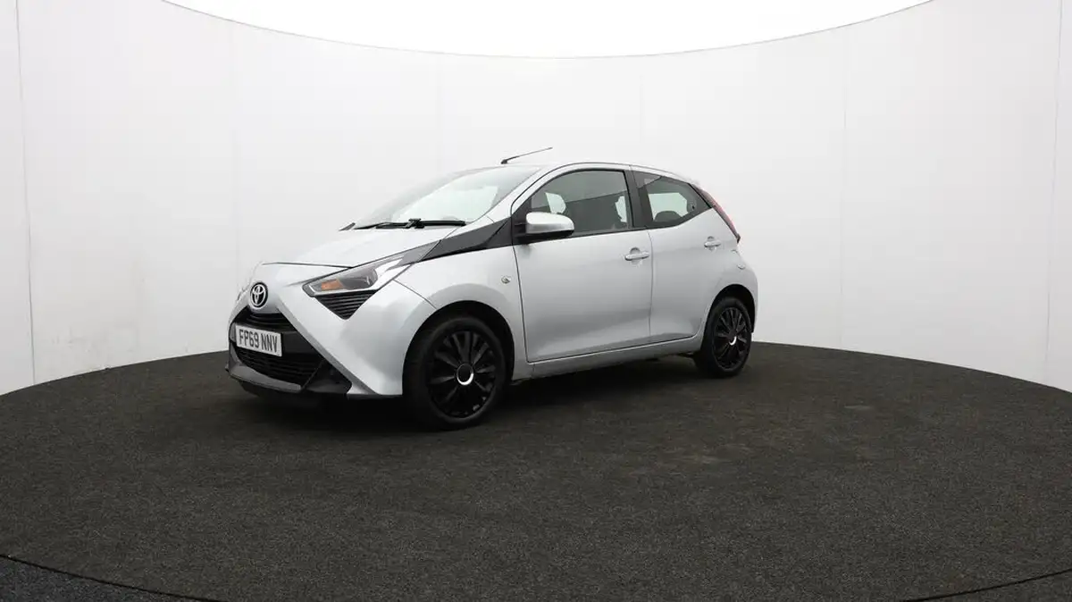 2019-toyota-aygo-10-vvt-i-x-play-big-55