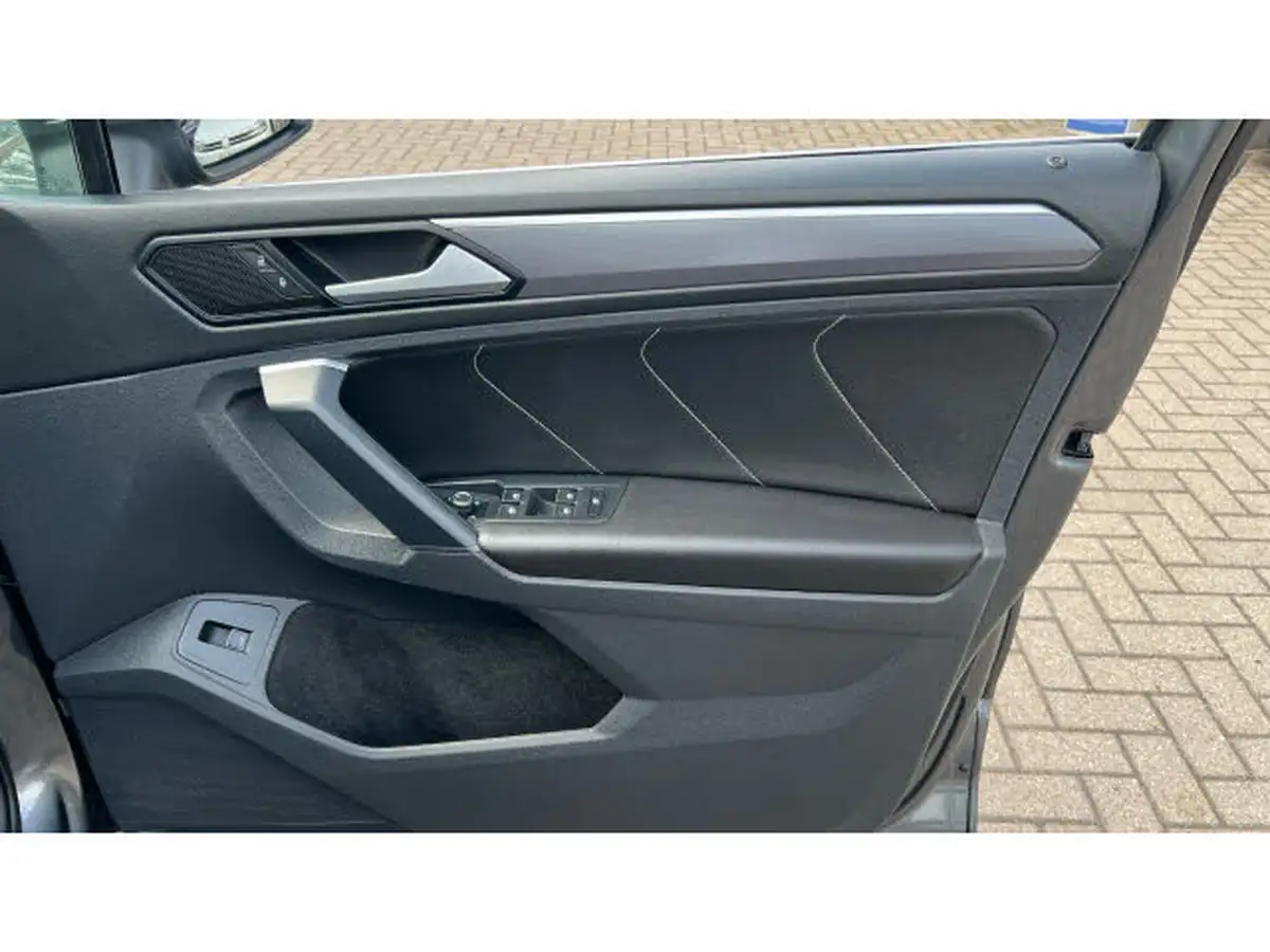 2020-volkswagen-tiguan-20tdi-r-line-tech-150ps-dsg-big-18