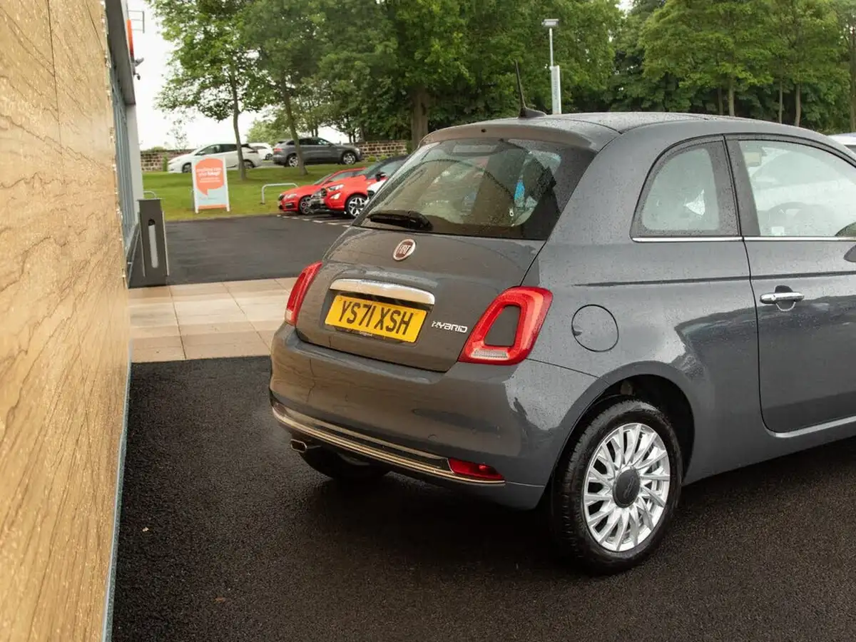 2022-fiat-500-10-dolcevita-big-7