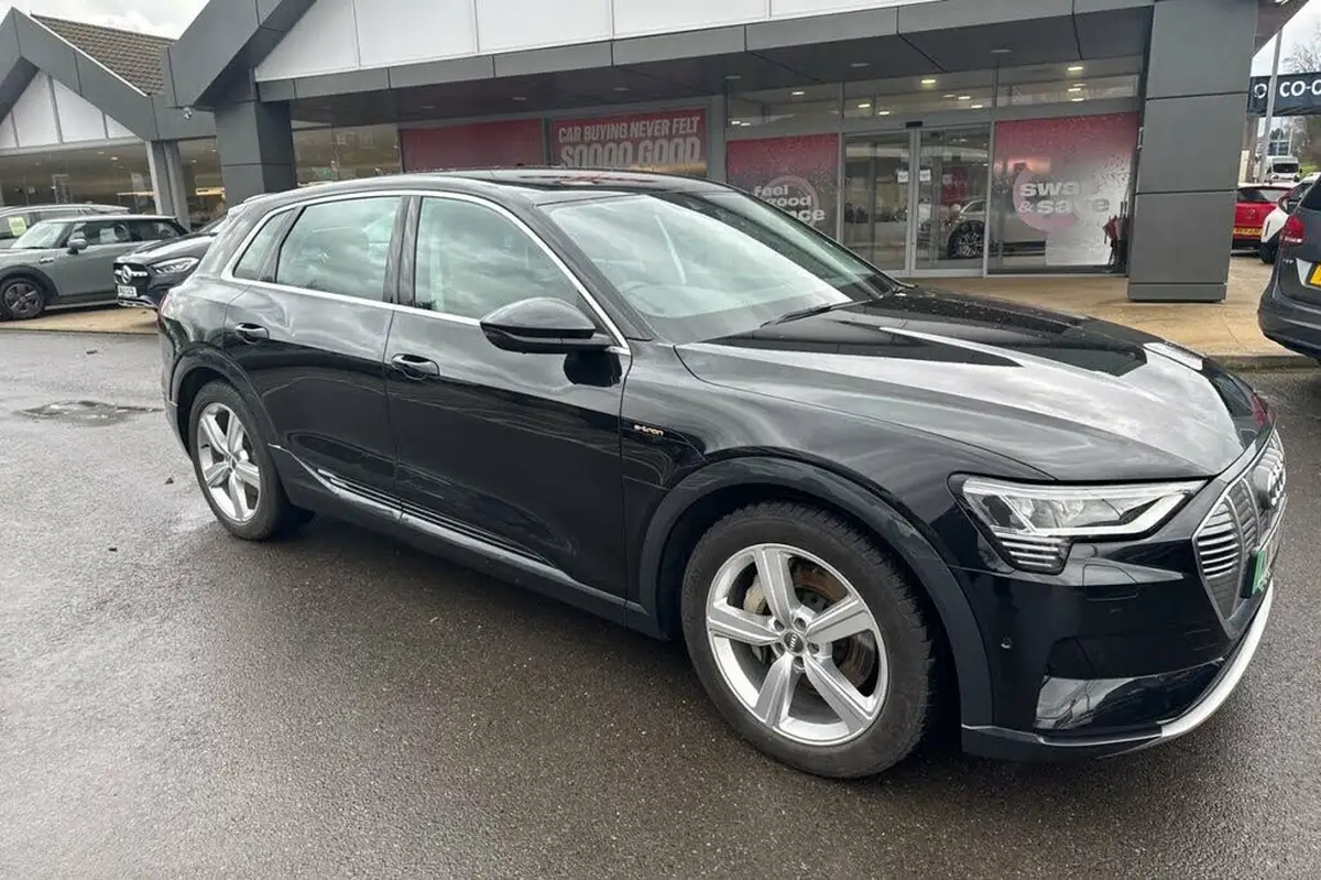 2020-audi-e-tron-50e-technik-big-45