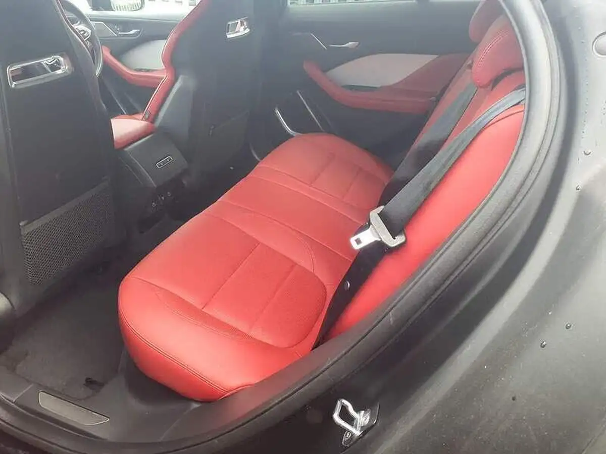 2020-jaguar-i-pace-ev400-hse-big-8
