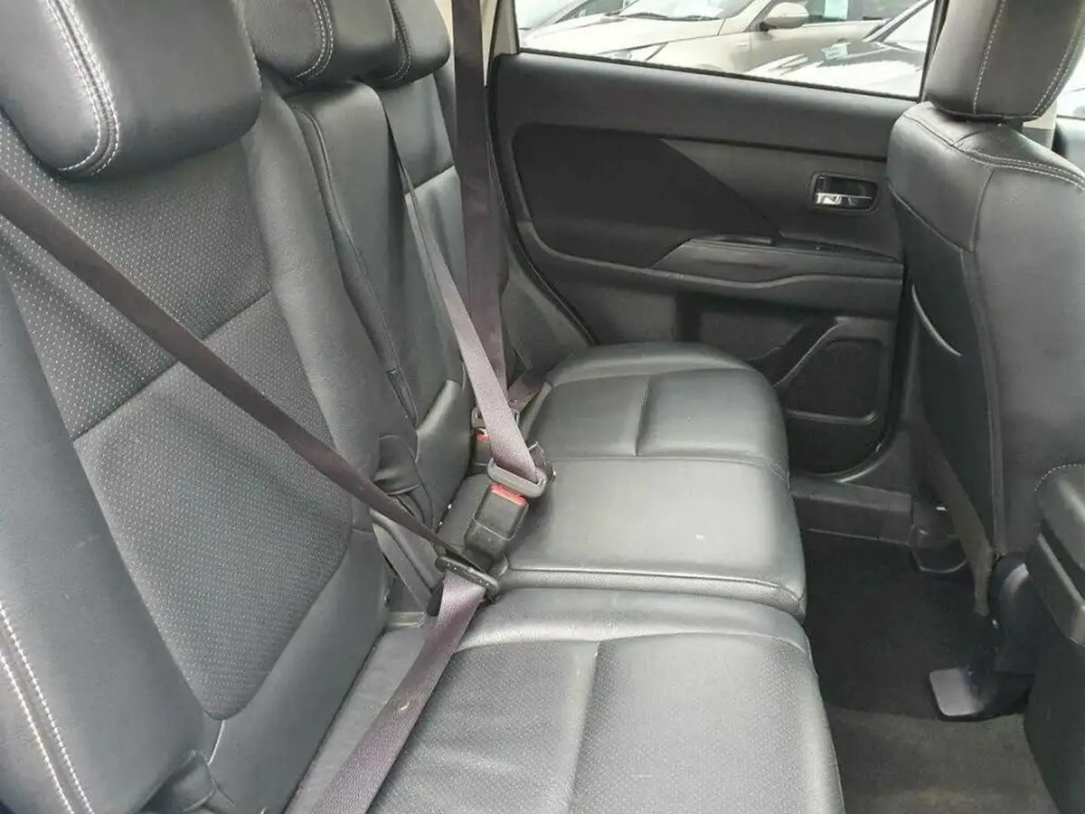 2016-mitsubishi-outlander-22di-d-gx3-7st-auto-big-19