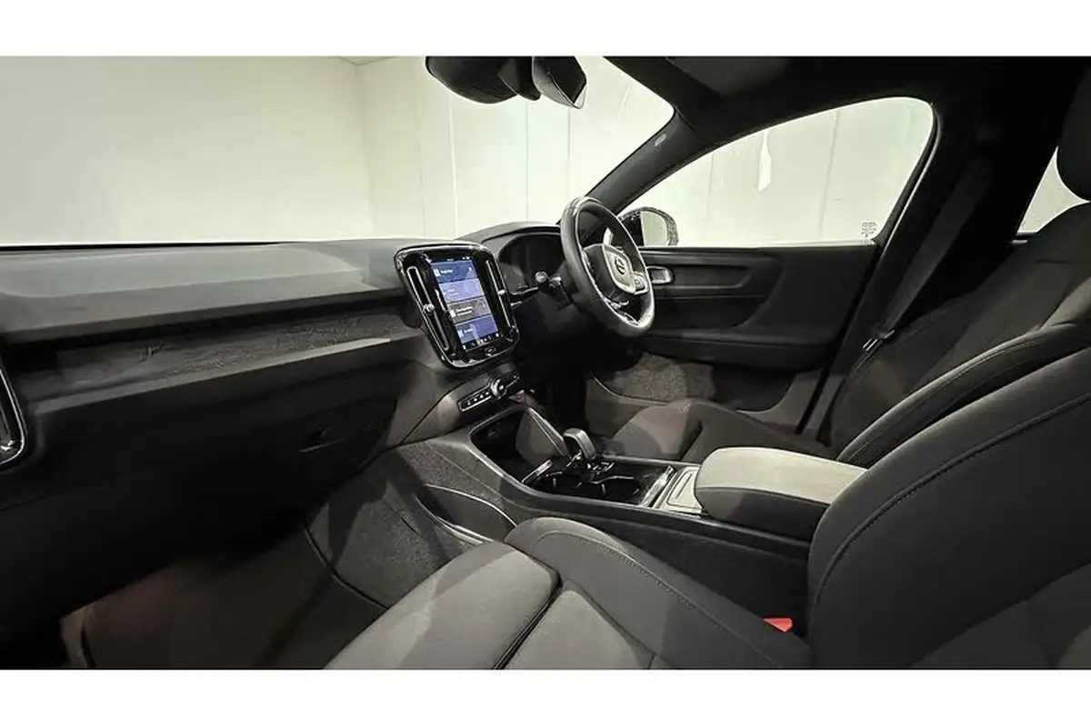 2023-volvo-c40-e-recharge-plus-228bhp-big-18