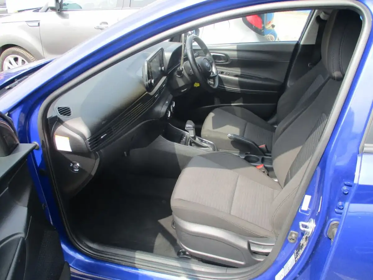 2022-hyundai-i20-10-t-gdi-se-connect-dct-big-5