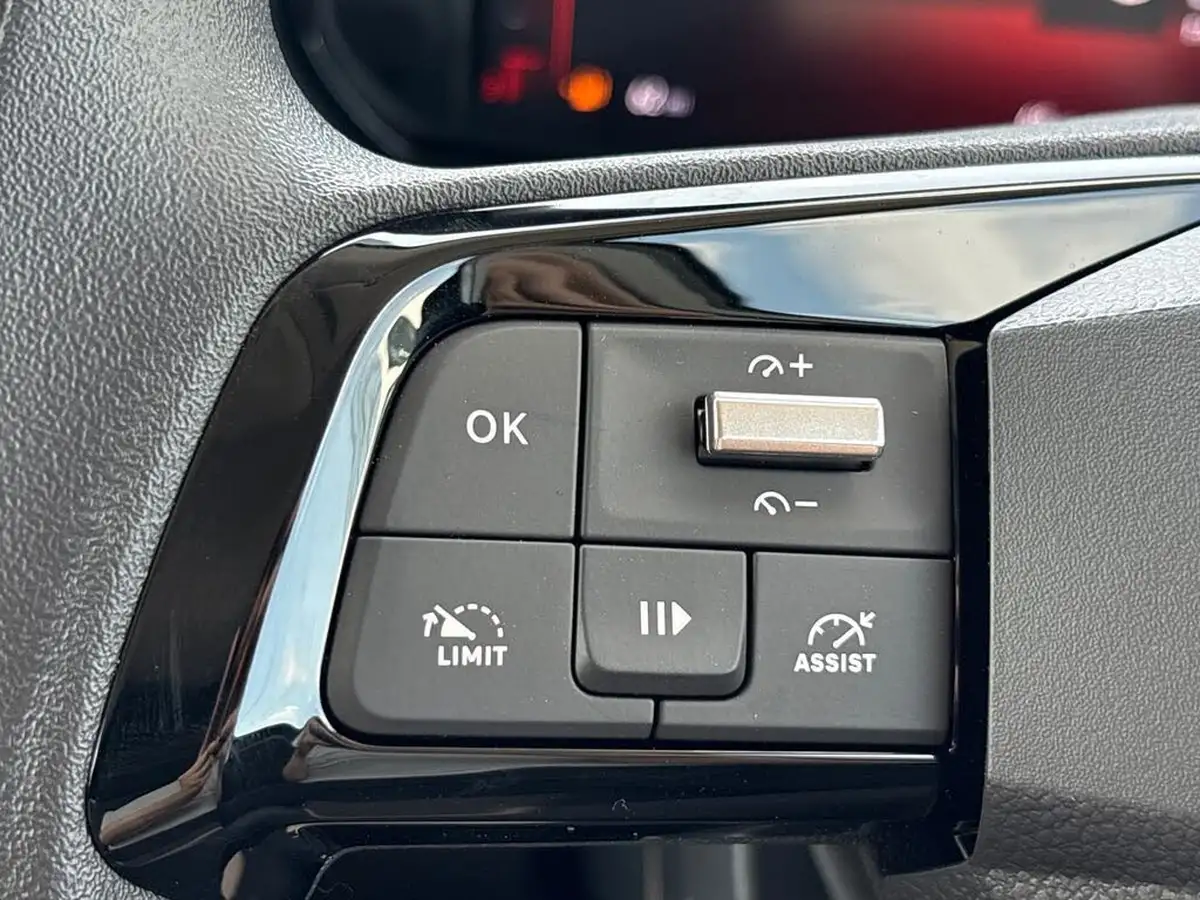 2024-vauxhall-combo-15cdti-prime-xl-100pseu6e-panel-big-21