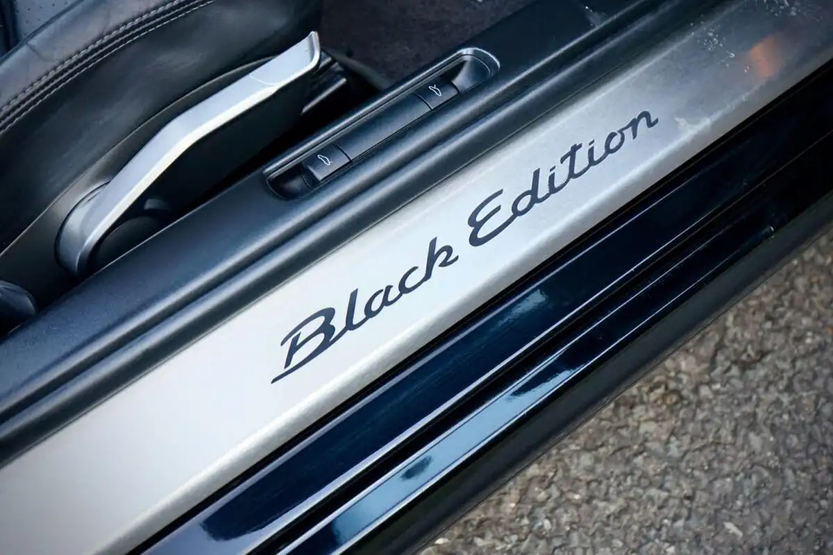 2011-porsche-boxster-s-34-black-edition-big-22