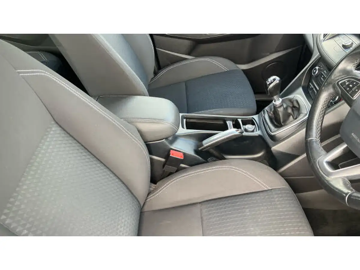 2017-ford-grand-c-max-15tdci-zetec-1498cc-big-28