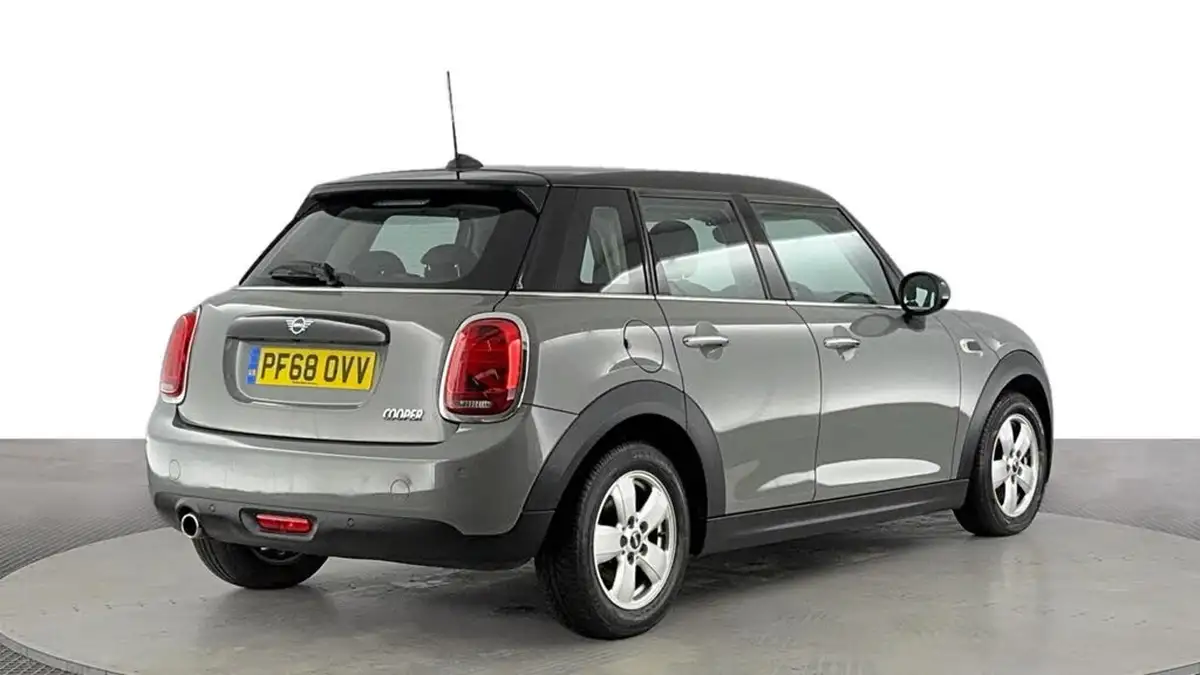 2018-mini-cooper-15-cooper-classic-ss-hatchback-5d-big-3