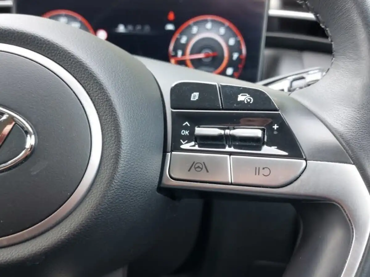 2022-hyundai-tucson-16-t-gdi-ultimate-150ps-big-11