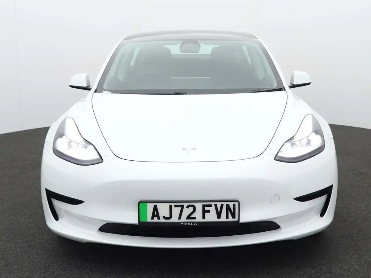 2022-tesla-model-3-e-rwd-big-1