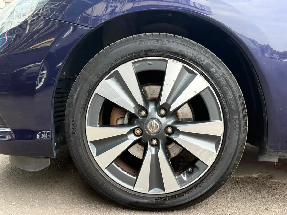 2015-nissan-pulsar-12-n-tec-xtronic-big-15