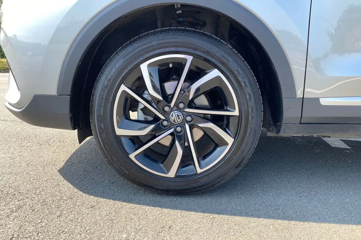 2024-mg-zs-suv-10t-gdi-exclusive-auto-big-8