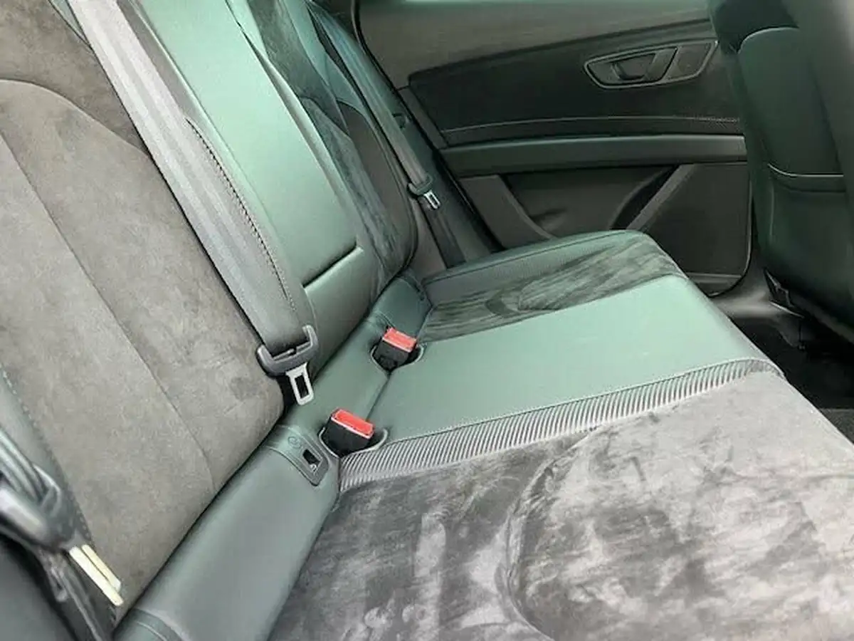 2020-seat-leon-20-tsi-cupra-300-4drive-ss-estate-big-30