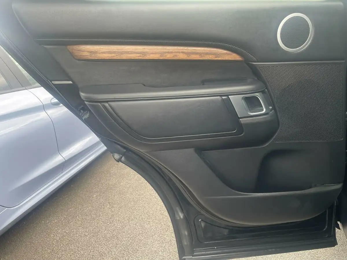 2018-land-rover-discovery-30td6-hse-luxury-big-35