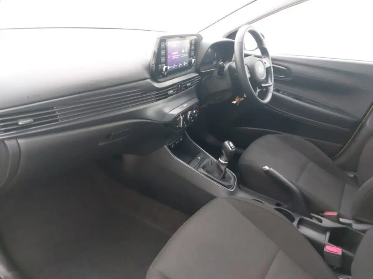 2024-hyundai-i20-10-t-gdi-advance-big-4