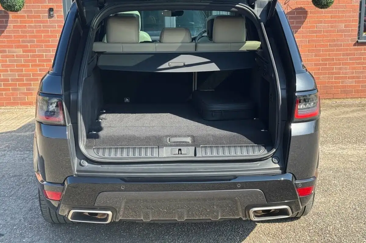 2020-land-rover-range-rover-sport-20-p400e-hse-dynamic-big-39