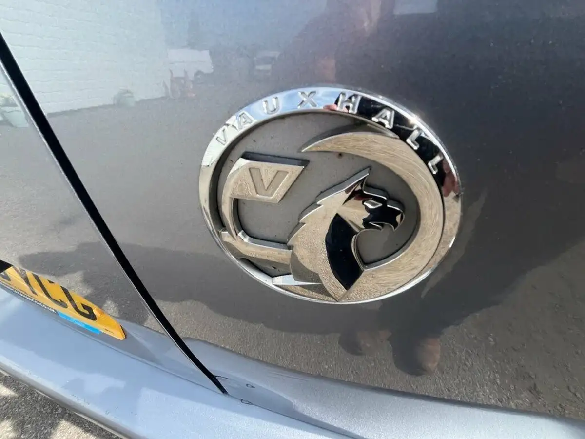 2019-vauxhall-combo-15cdti-sportive-2000-16v-100pseu6dt-l1h1panel-big-31